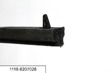 1118-6207028 Уплотнитель порога задней двери в сборе правый L=1272мм, БРТ